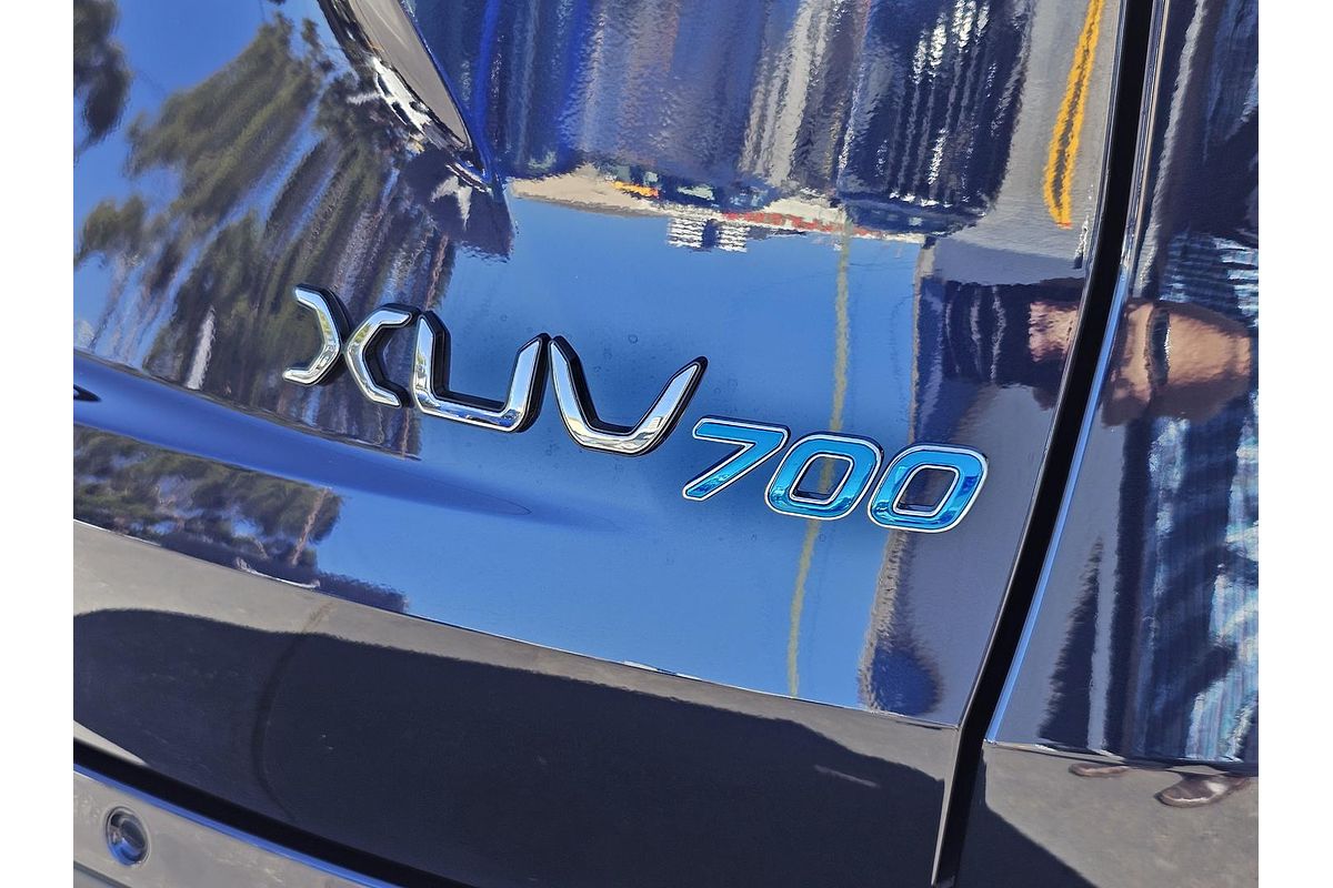 2025 Mahindra XUV700 AX7L