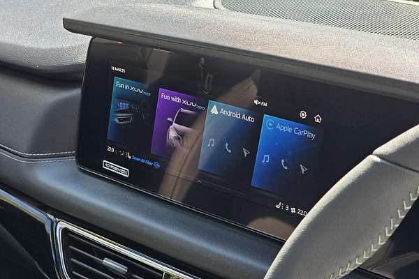 2025 Mahindra XUV700 AX7L