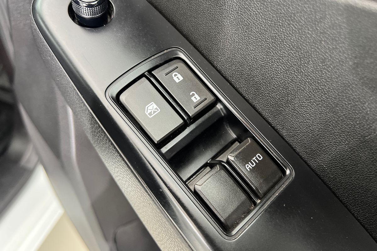 2024 Isuzu D-MAX SX High Ride Rear Wheel Drive