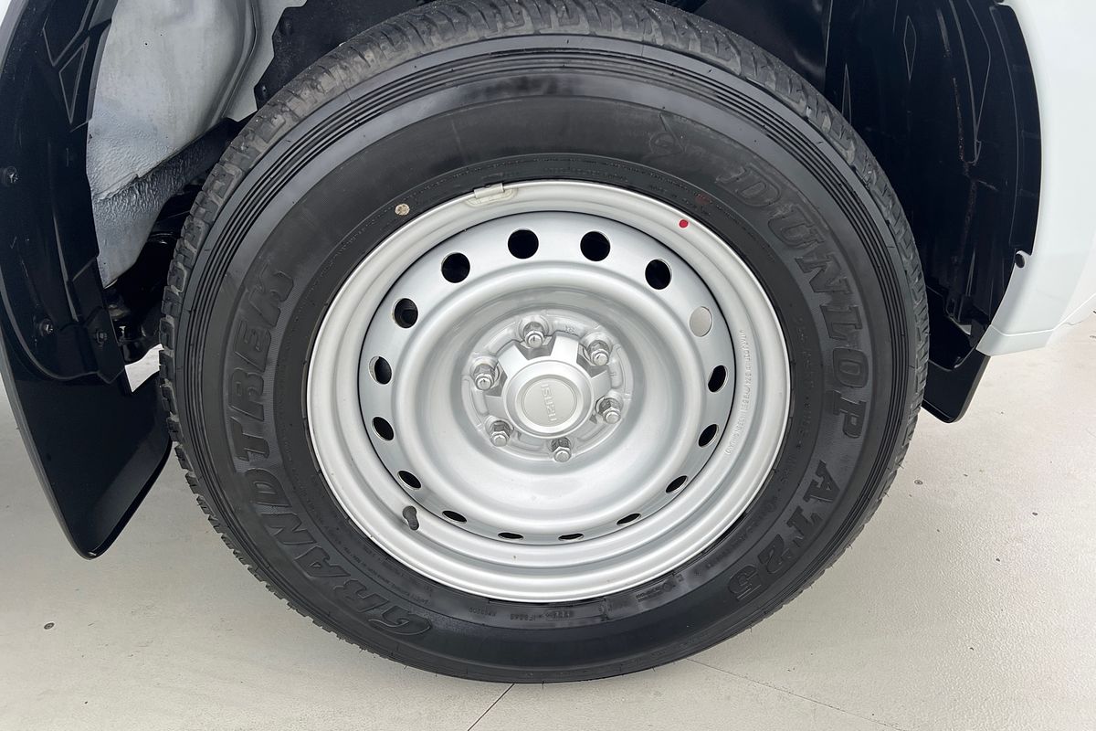 2024 Isuzu D-MAX SX High Ride Rear Wheel Drive