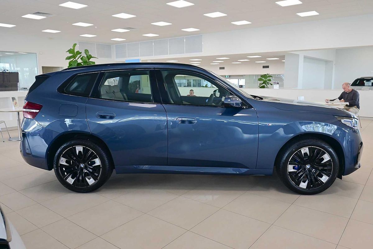 2025 BMW X3 20 xDrive G45