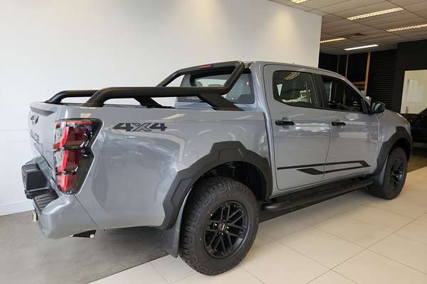 2025 Isuzu D-MAX BLADE 4X4
