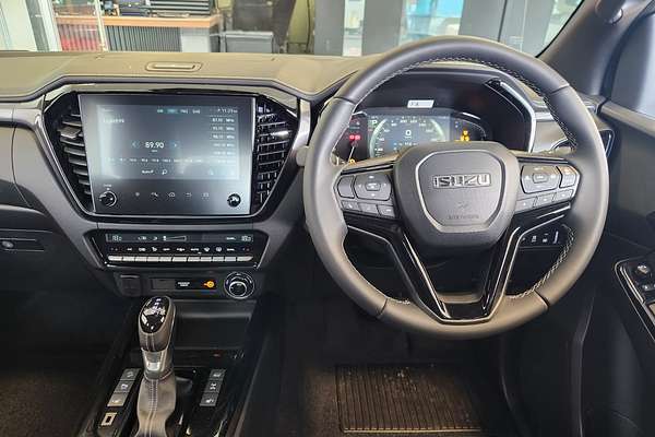 2025 Isuzu D-MAX BLADE 4X4