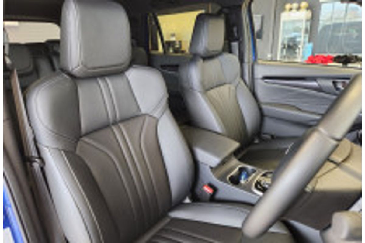 2025 Isuzu MU-X LS-T