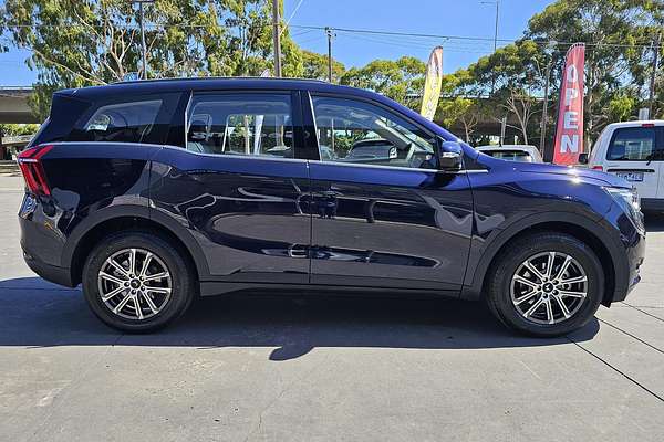 2025 Mahindra XUV700 AX7L