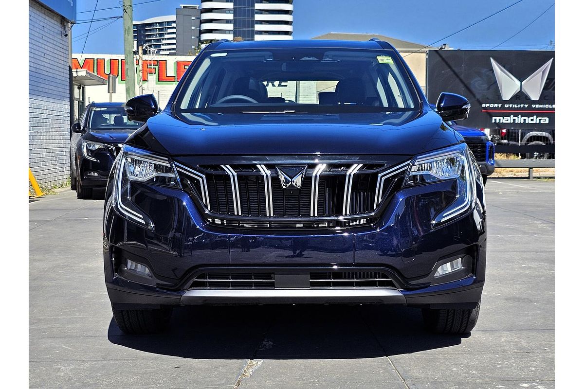 2025 Mahindra XUV700 AX7L