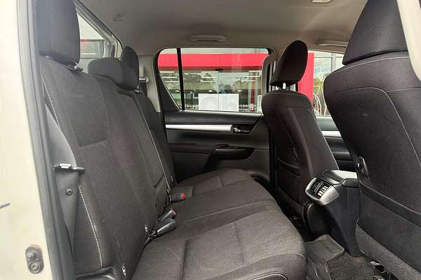 2020 Toyota Hilux SR5 GUN126R 4X4