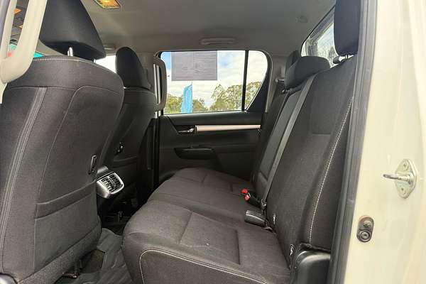 2020 Toyota Hilux SR5 GUN126R 4X4