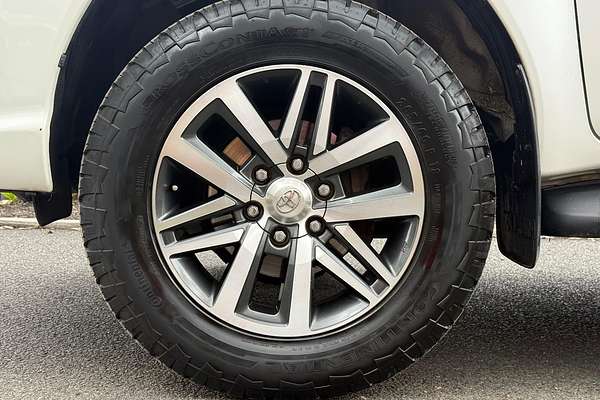 2020 Toyota Hilux SR5 GUN126R 4X4