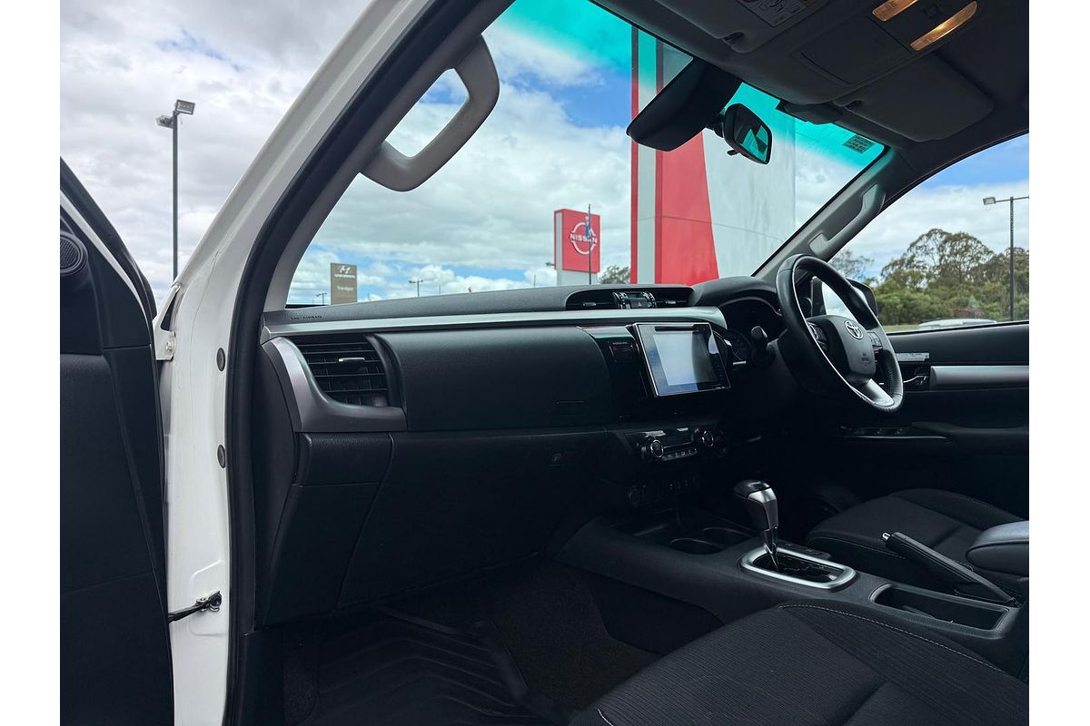 2020 Toyota Hilux SR5 GUN126R 4X4