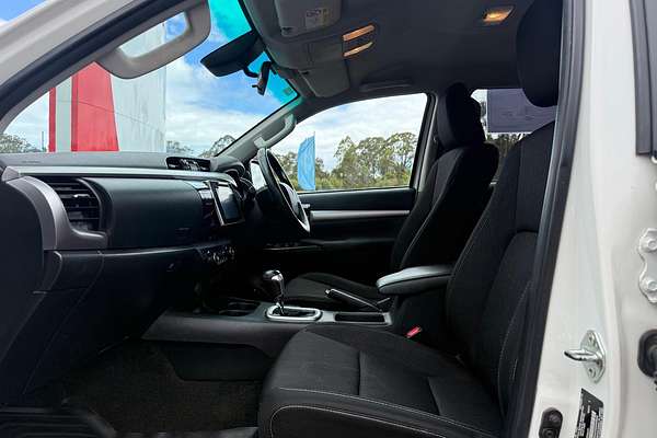 2020 Toyota Hilux SR5 GUN126R 4X4