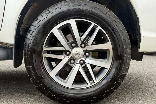 2020 Toyota Hilux SR5 GUN126R 4X4