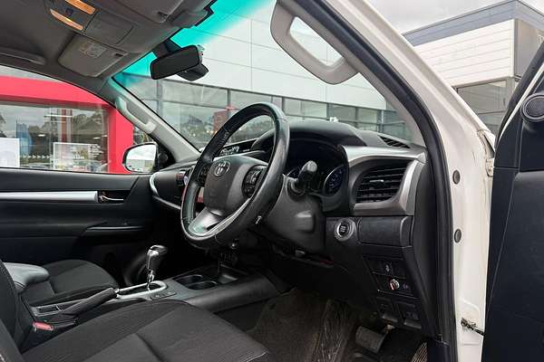 2020 Toyota Hilux SR5 GUN126R 4X4