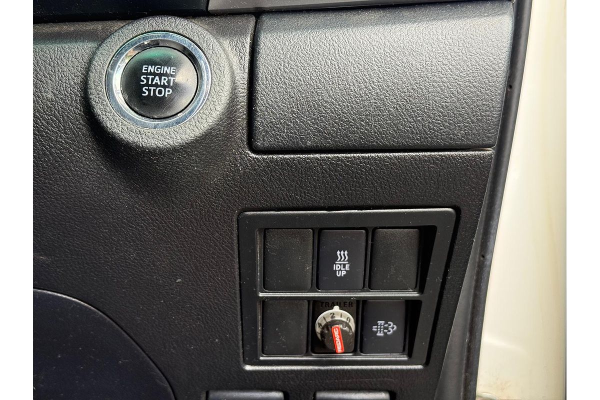 2020 Toyota Hilux SR5 GUN126R 4X4