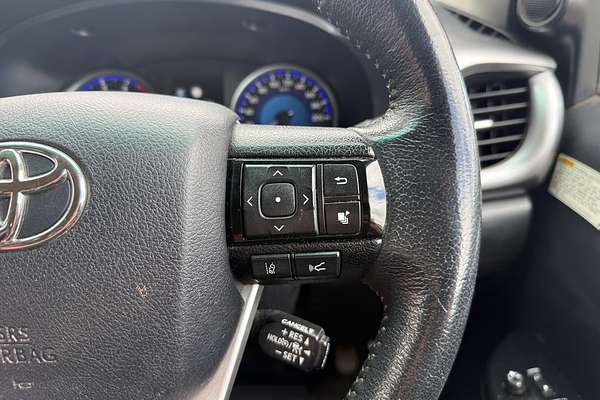 2020 Toyota Hilux SR5 GUN126R 4X4