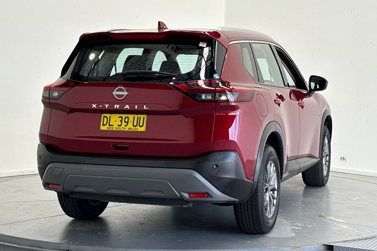 2024 Nissan X-TRAIL ST T33