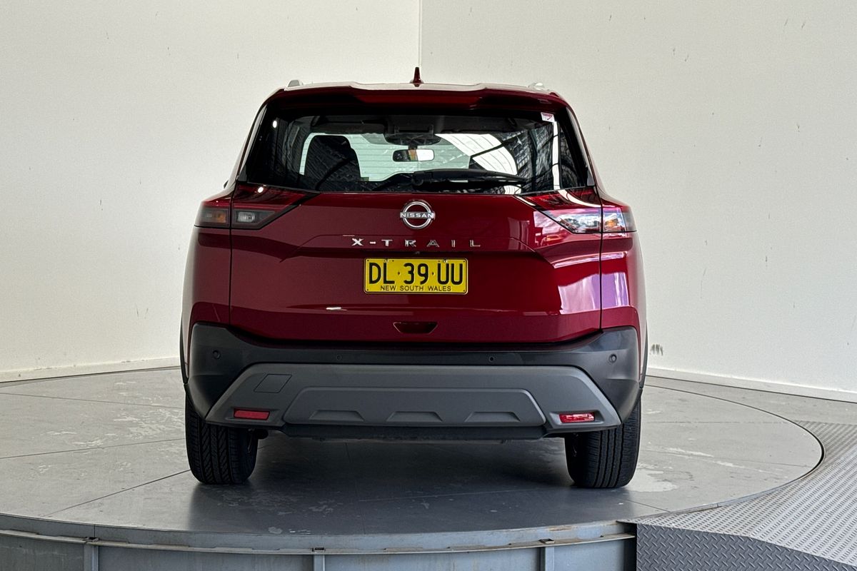 2024 Nissan X-TRAIL ST T33