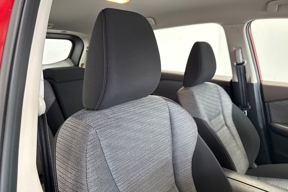 2024 Nissan X-TRAIL ST T33