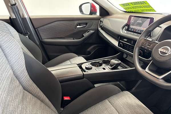 2024 Nissan X-TRAIL ST T33