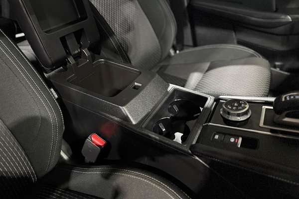 2023 Mitsubishi Outlander ES ZM