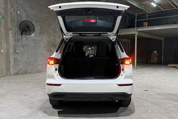 2023 Mitsubishi Outlander ES ZM