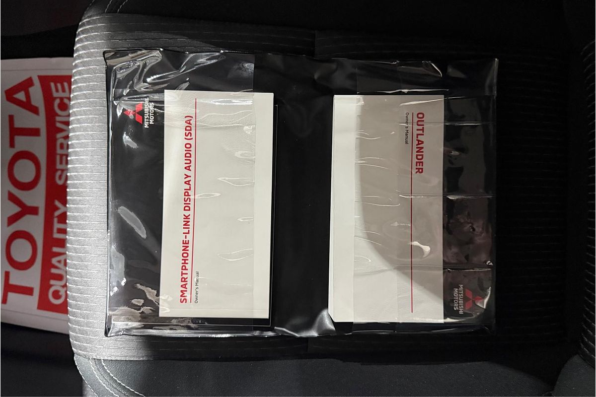 2023 Mitsubishi Outlander ES ZM