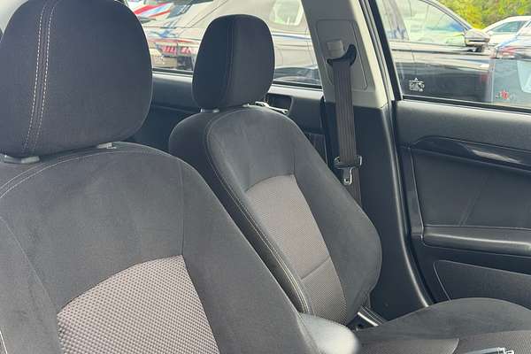 2017 Mitsubishi Lancer ES Sport CF