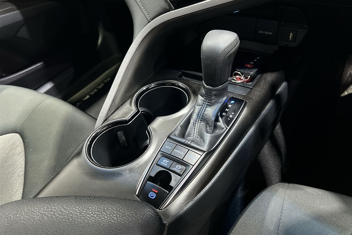 2024 Toyota Camry Ascent AXVH70R