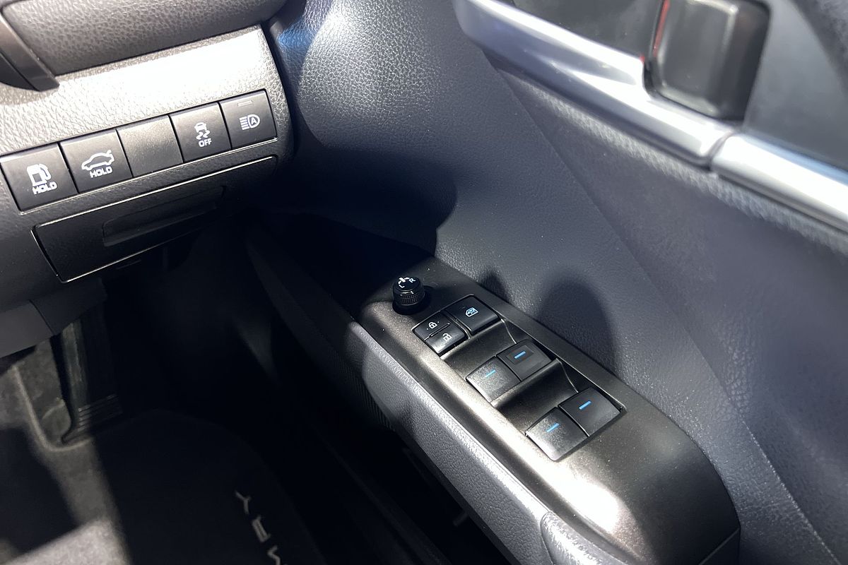 2024 Toyota Camry Ascent AXVH70R