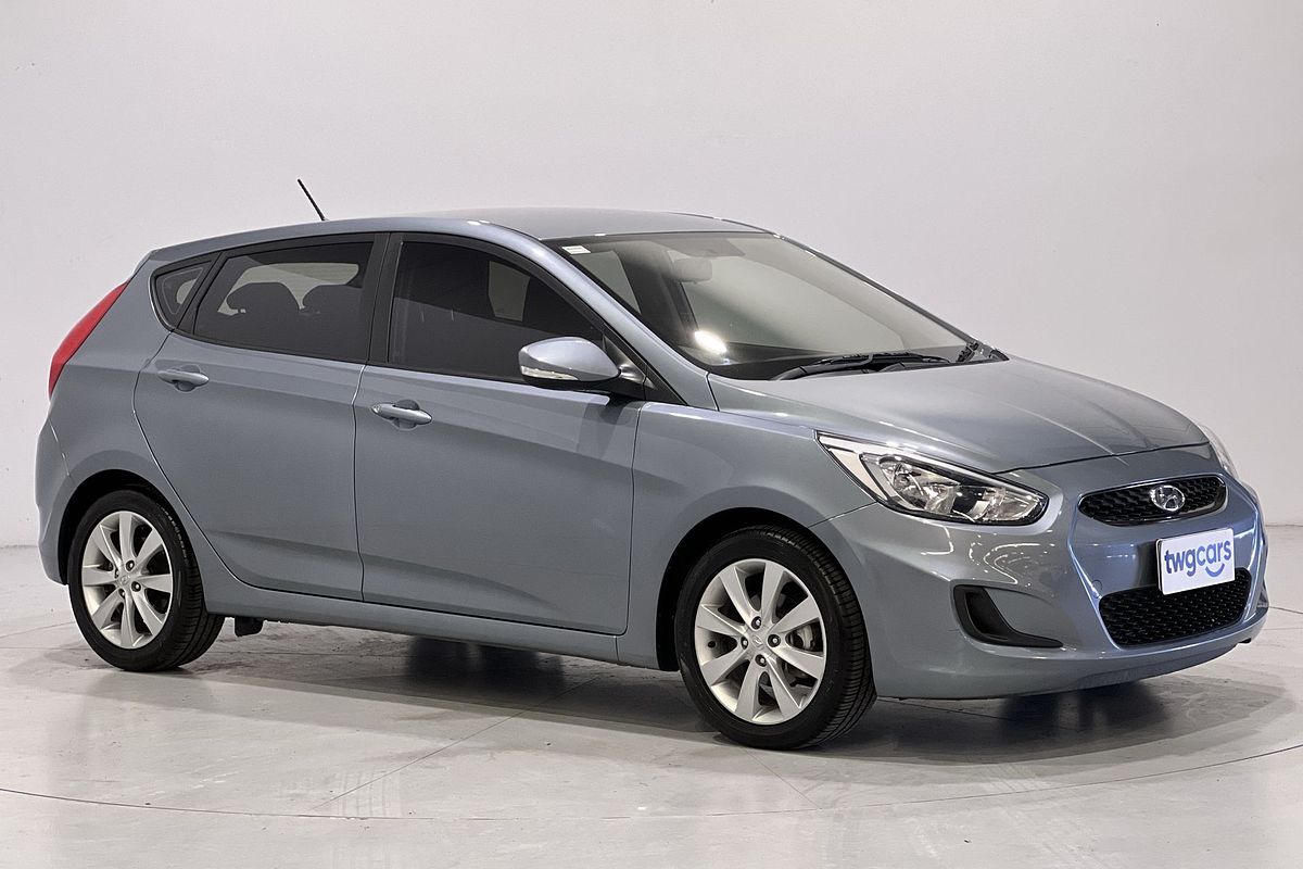 2019 Hyundai Accent Sport RB6