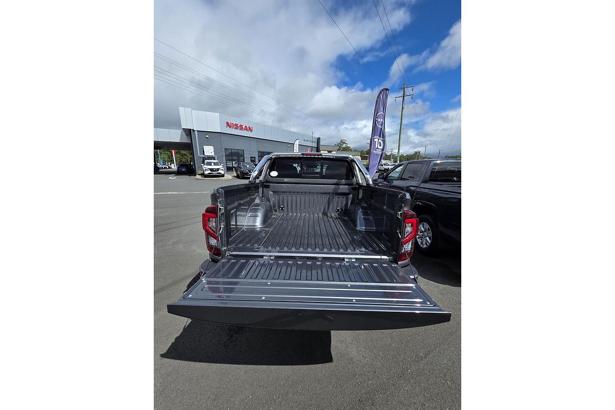 2025 Nissan Navara ST D23 4X4