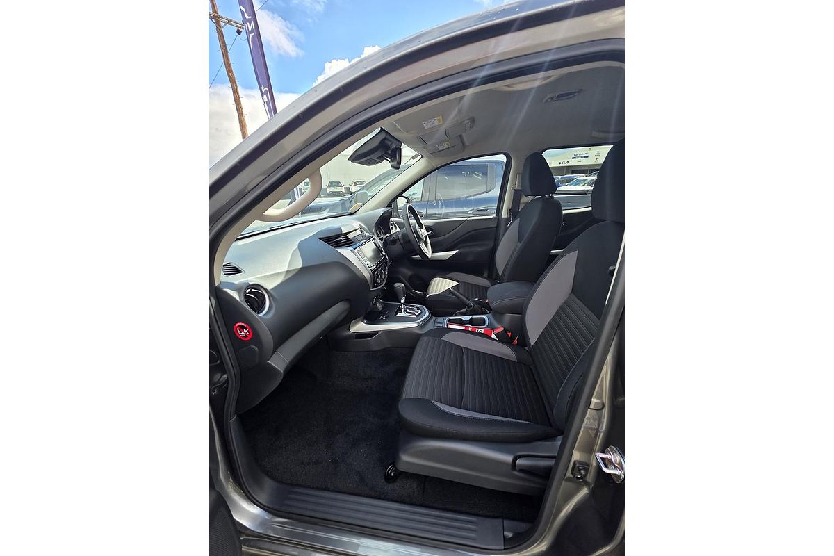 2025 Nissan Navara ST D23 4X4