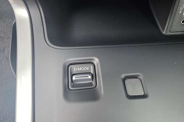 2025 Nissan Navara ST D23 4X4