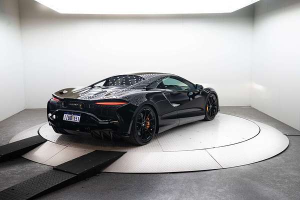 2024 McLaren Artura P16