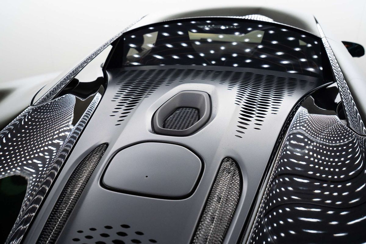 2024 McLaren Artura P16