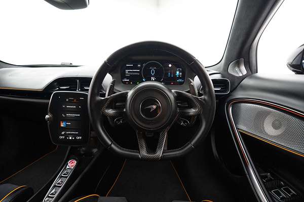 2024 McLaren Artura P16