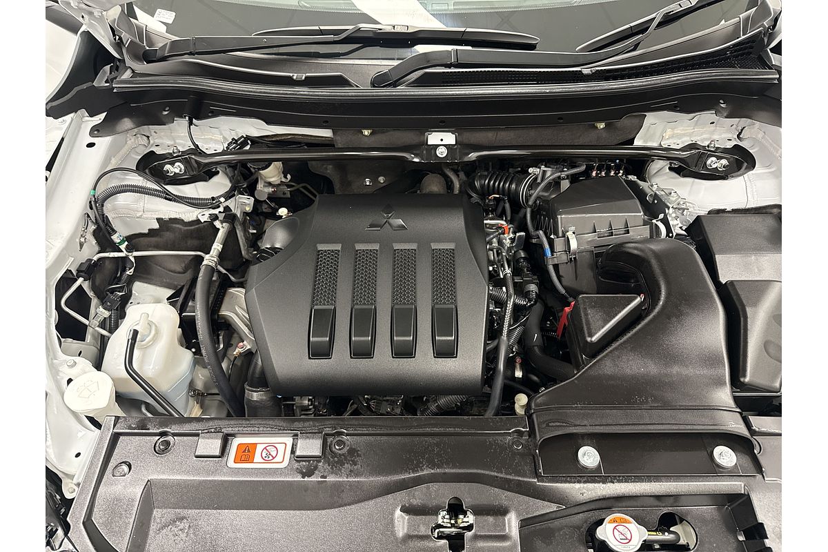 2024 Mitsubishi Eclipse Cross LS YB