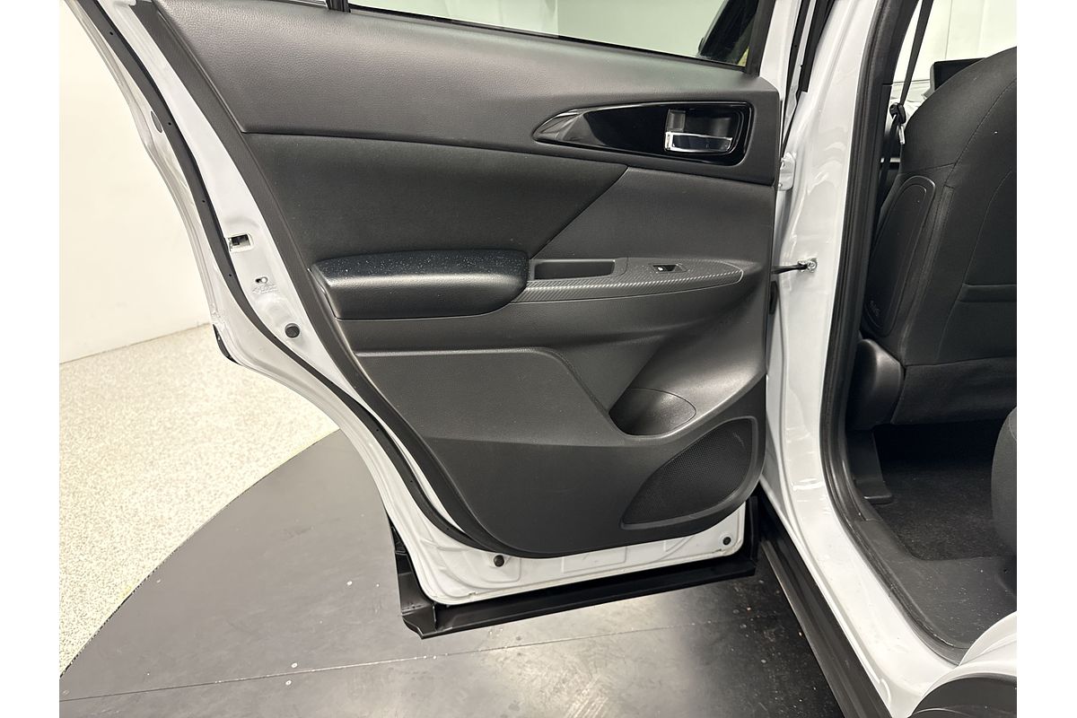 2024 Mitsubishi Eclipse Cross LS YB