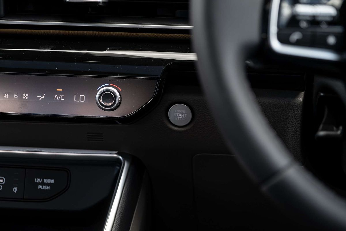 2025 Kia Carnival GT-Line KA4 PE