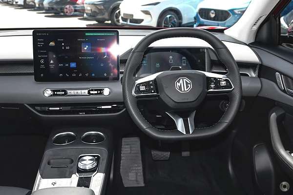 2025 MG MGS5 EV Essence 62 ZS3EM