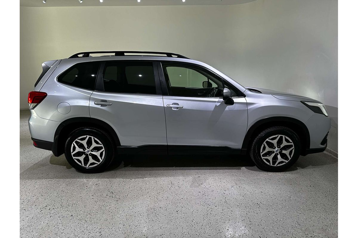 2023 Subaru Forester 2.5i S5
