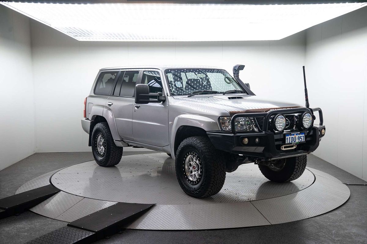 2015 Nissan Patrol ST N-TREK Y61