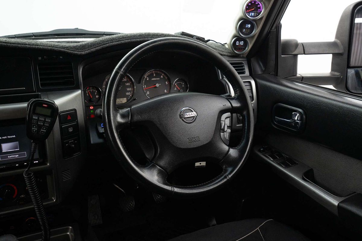 2015 Nissan Patrol ST N-TREK Y61