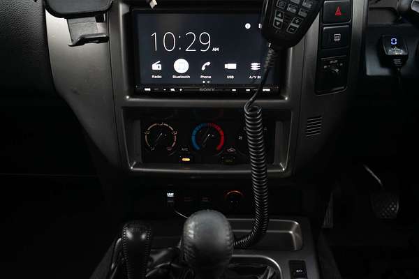 2015 Nissan Patrol ST N-TREK Y61