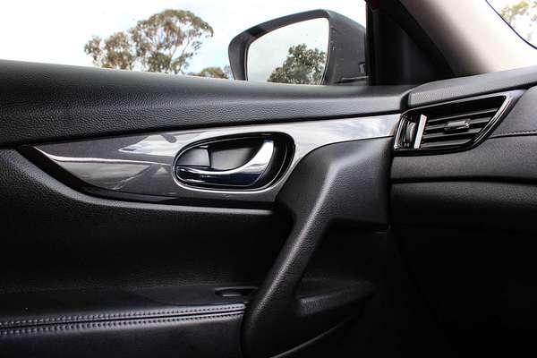 2022 Nissan X-TRAIL ST T32