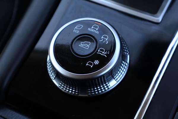 2023 Mitsubishi Outlander ES ZM