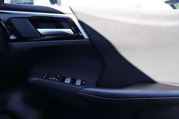 2023 Mitsubishi Outlander ES ZM