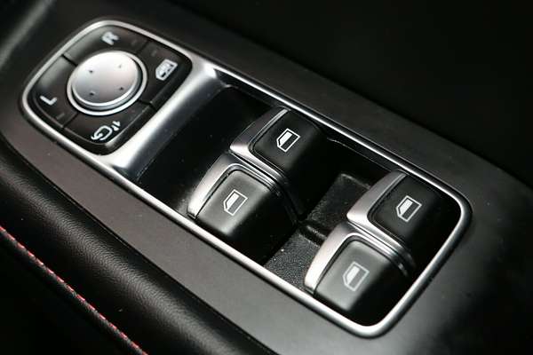 2024 MG HS Vibe SAS23