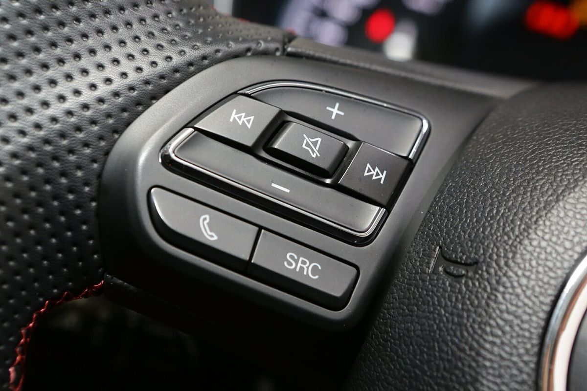 2024 MG HS Vibe SAS23