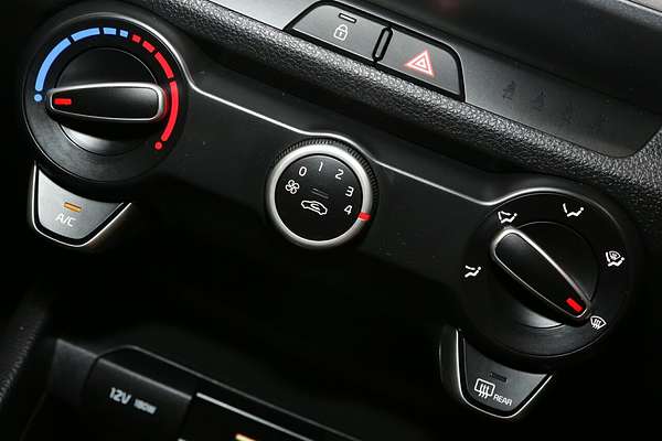 2024 Kia Stonic S YB